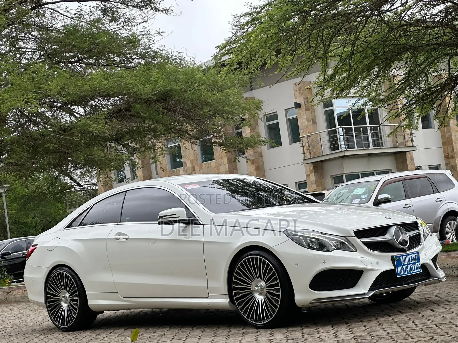 Mercedes-Benz E350 2014 White