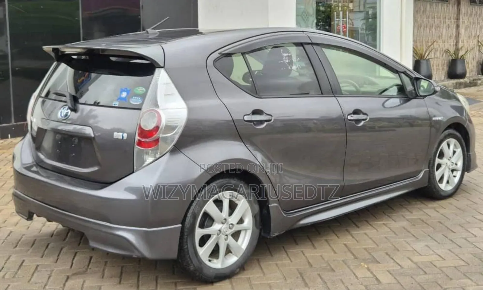 Toyota Aqua 2015 Gray
