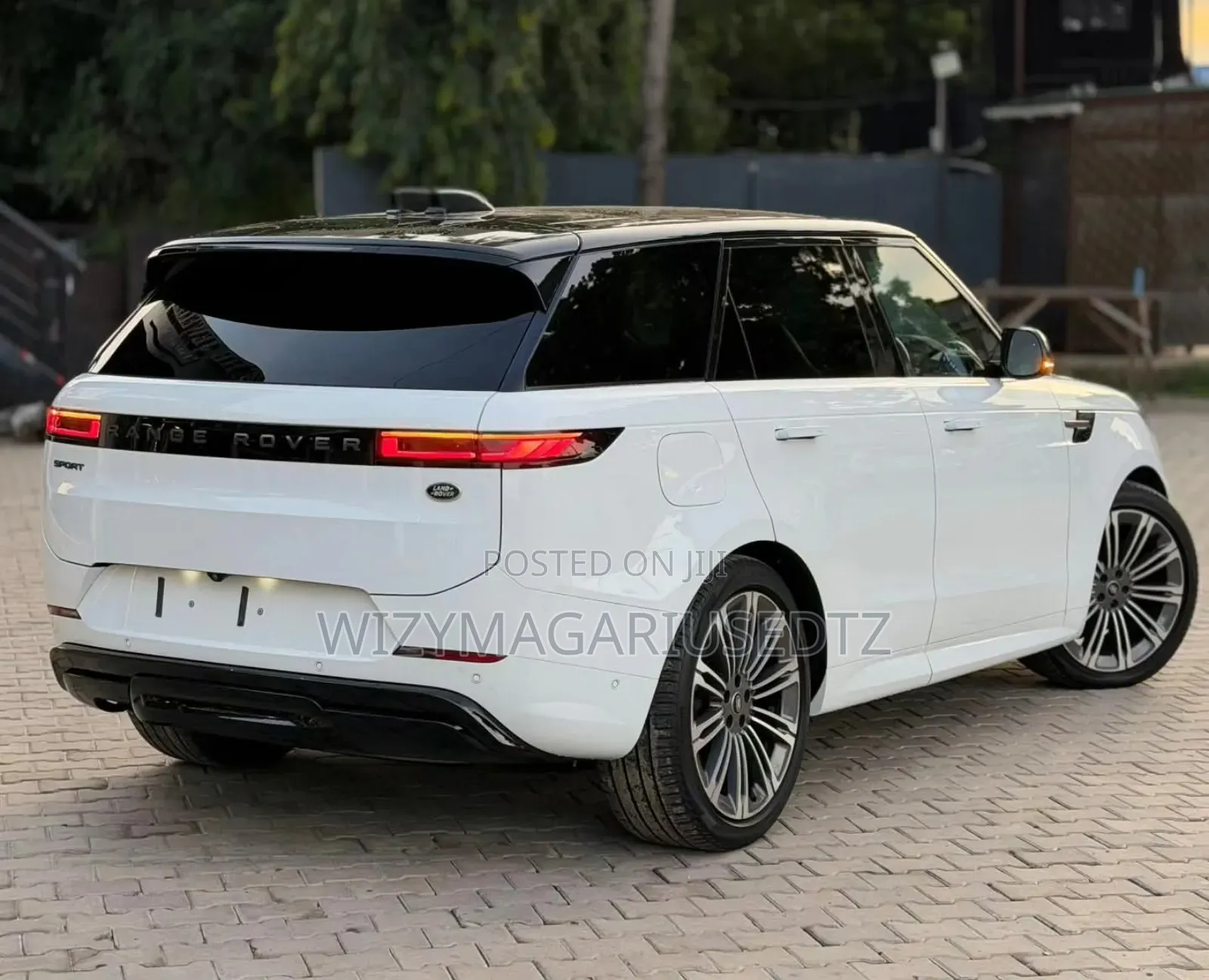 Land Rover Range Rover Sport P440e Autobiography 4WD 2023 Off white