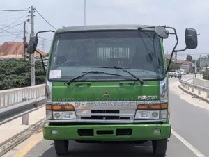 Mitsubishi Fuso Tipper Dumper