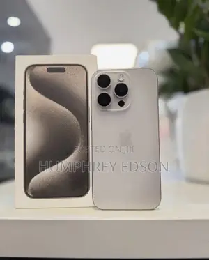 New Apple iPhone 15 Pro Max 256 GB Silver