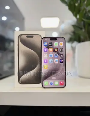 New Apple iPhone 15 Pro Max 256 GB Silver