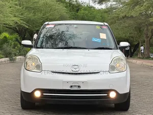 Mazda Verisa 2008 White