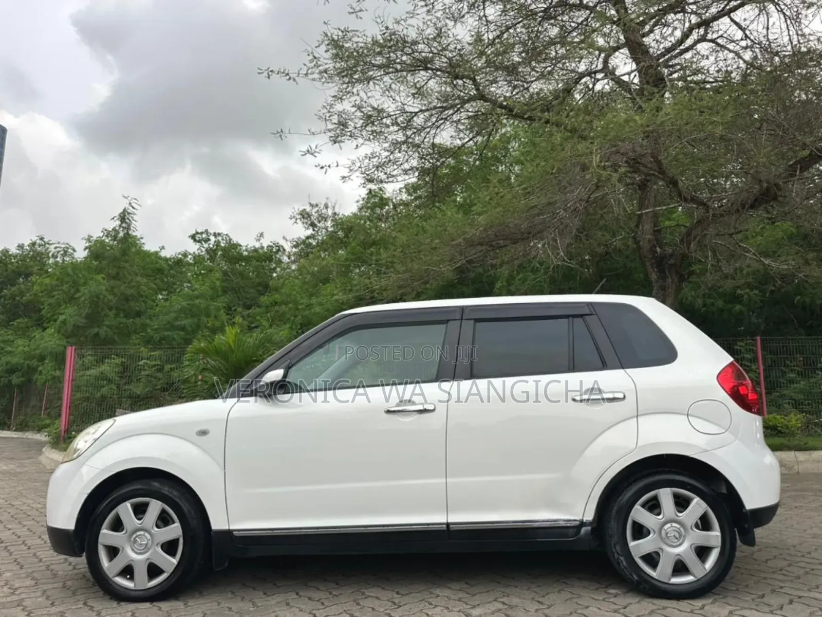 Mazda Verisa 2008 White