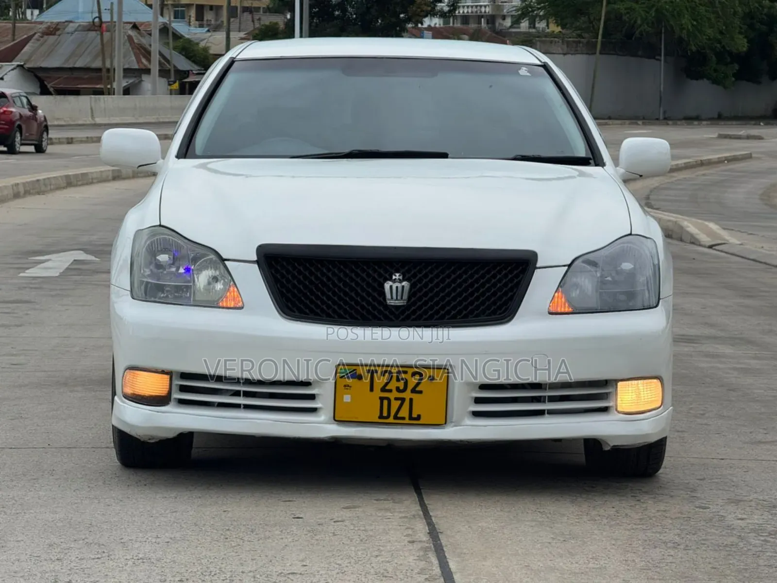 Toyota Crown 2006 White