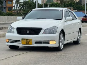 Toyota Crown 2006 White