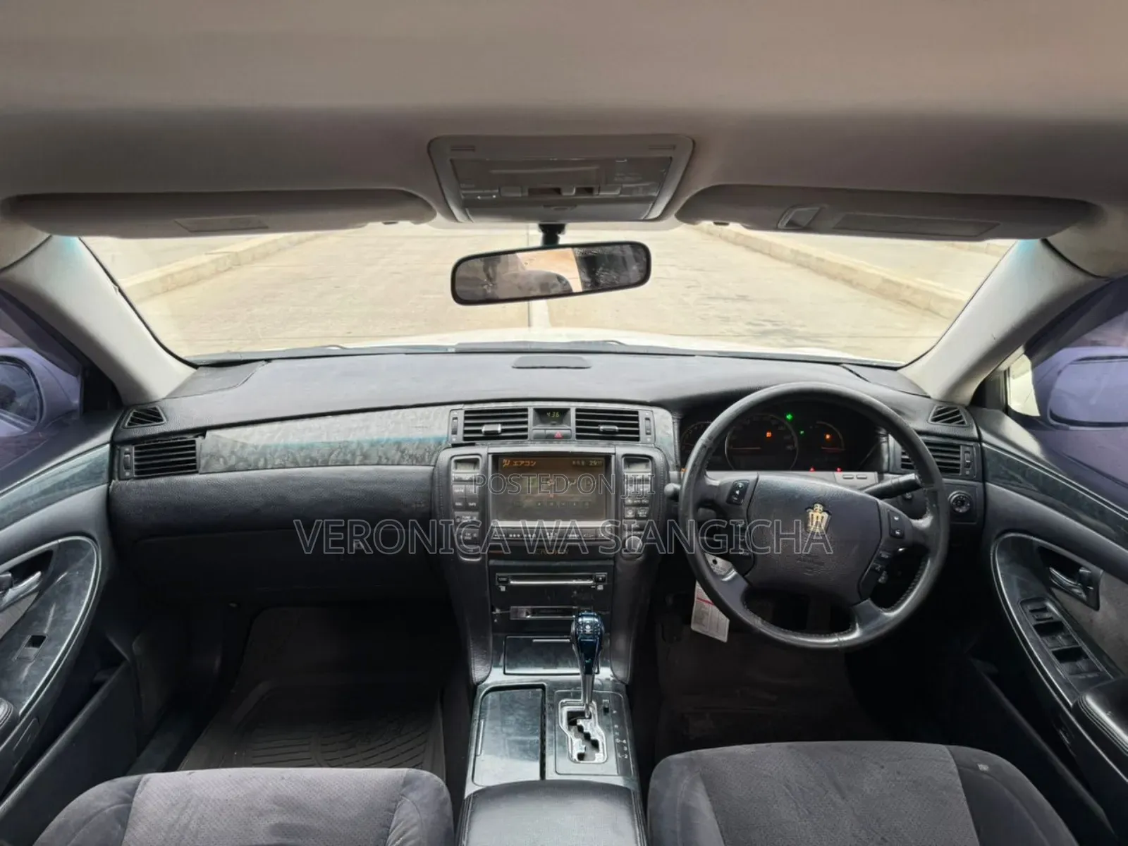 Toyota Crown 2006 White