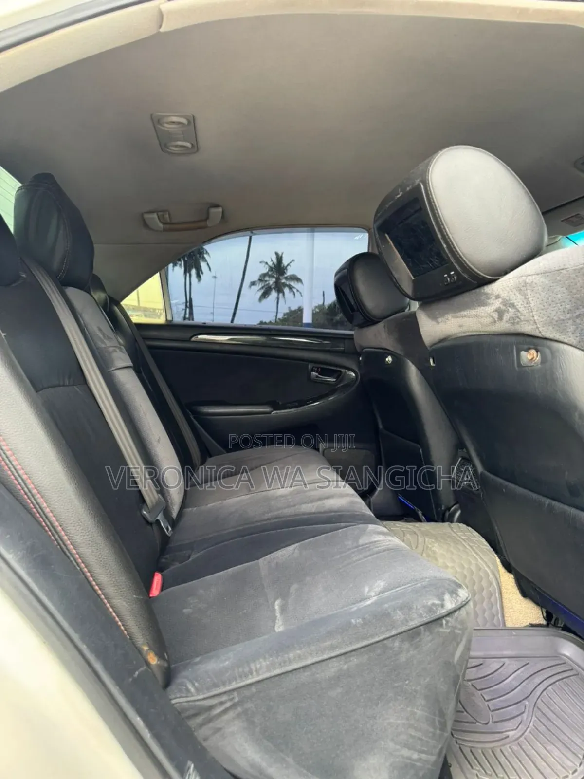 Toyota Crown 2006 White