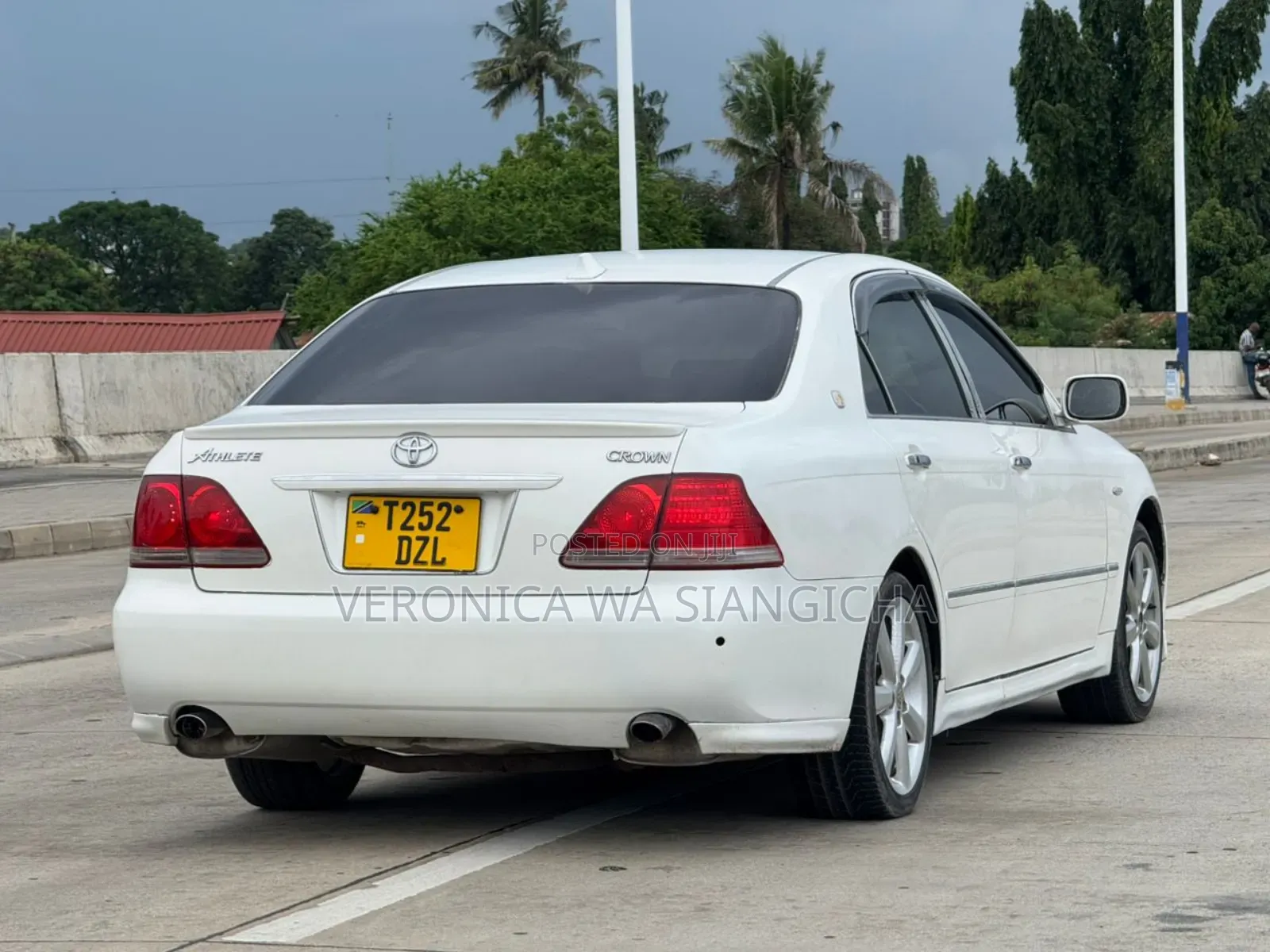 Toyota Crown 2006 White