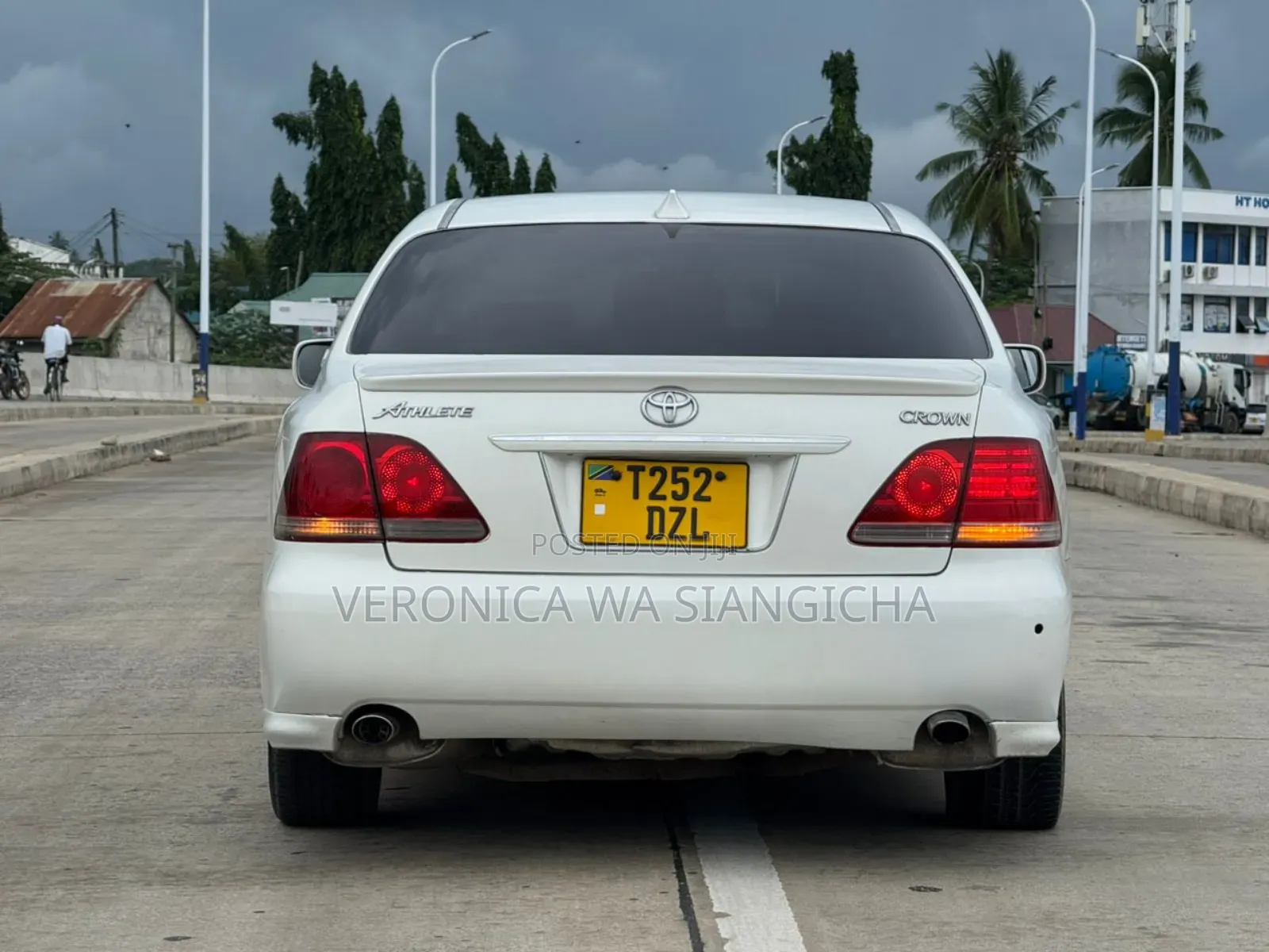 Toyota Crown 2006 White