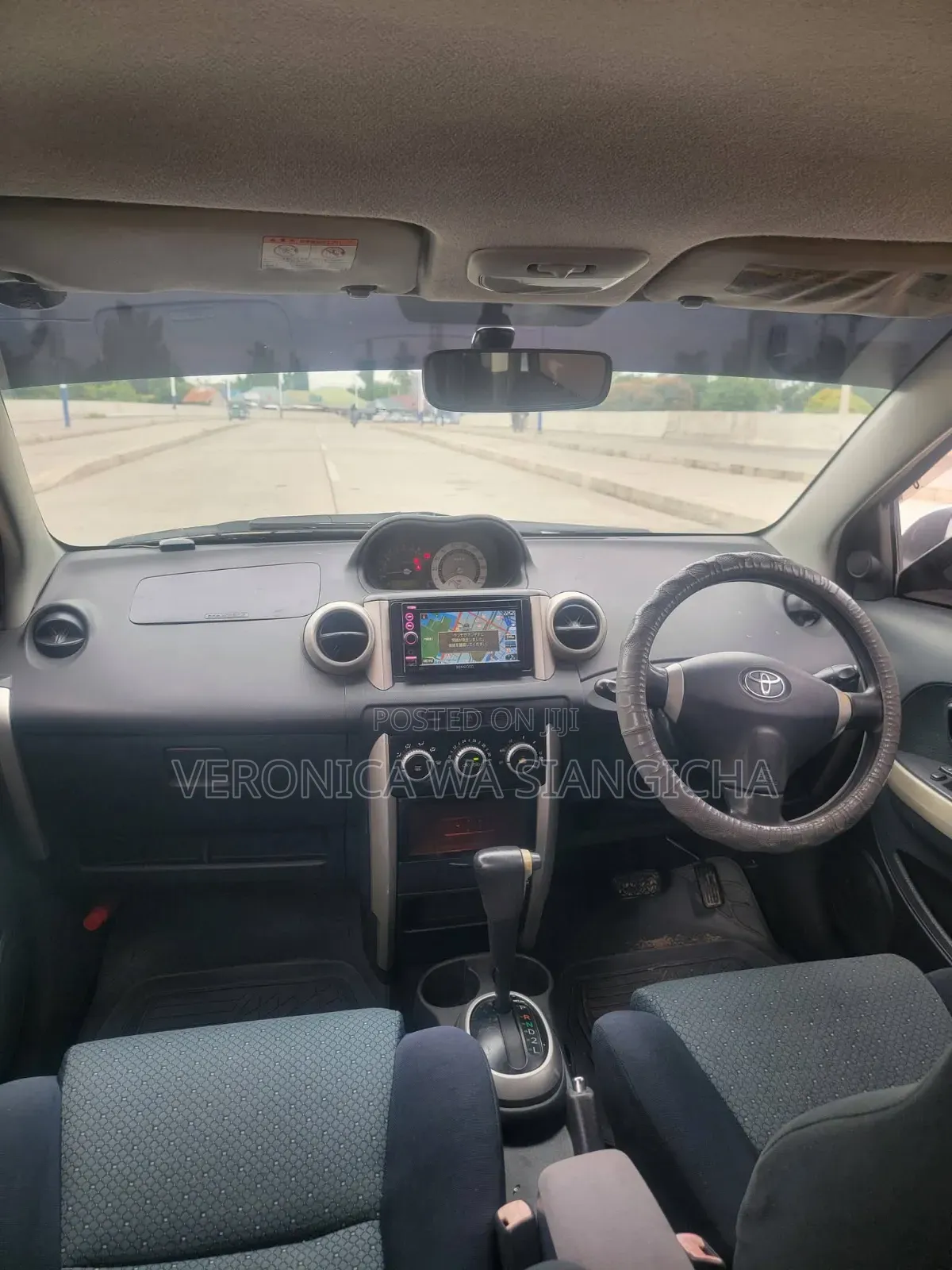 Toyota IST 2004 Silver