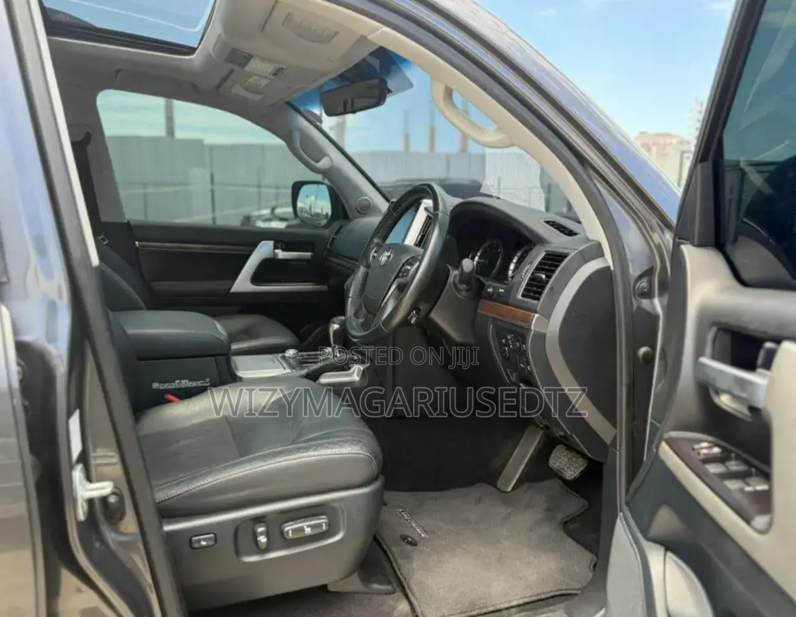 Toyota Land Cruiser 2019 Purple
