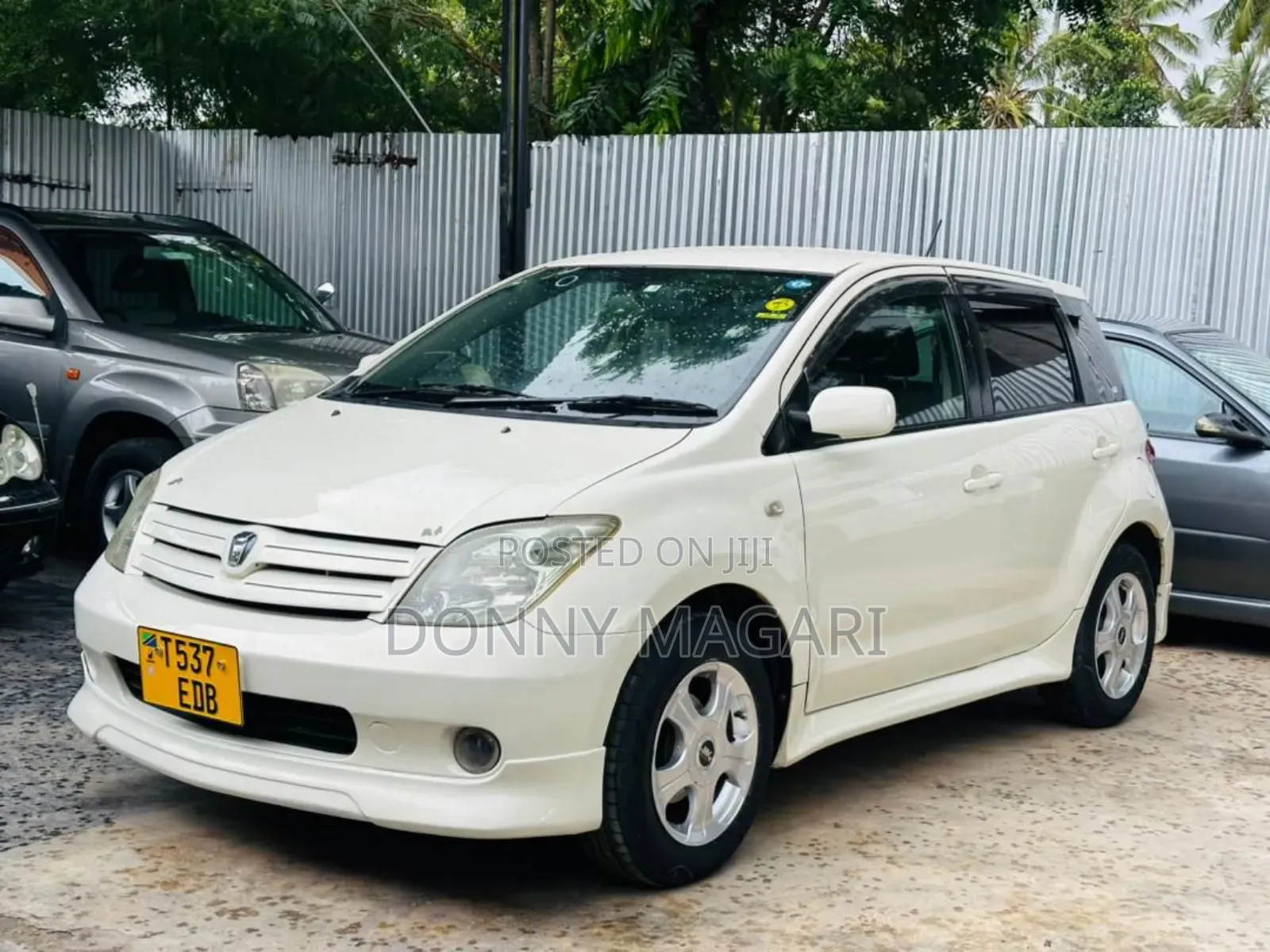 Toyota IST 2005 White