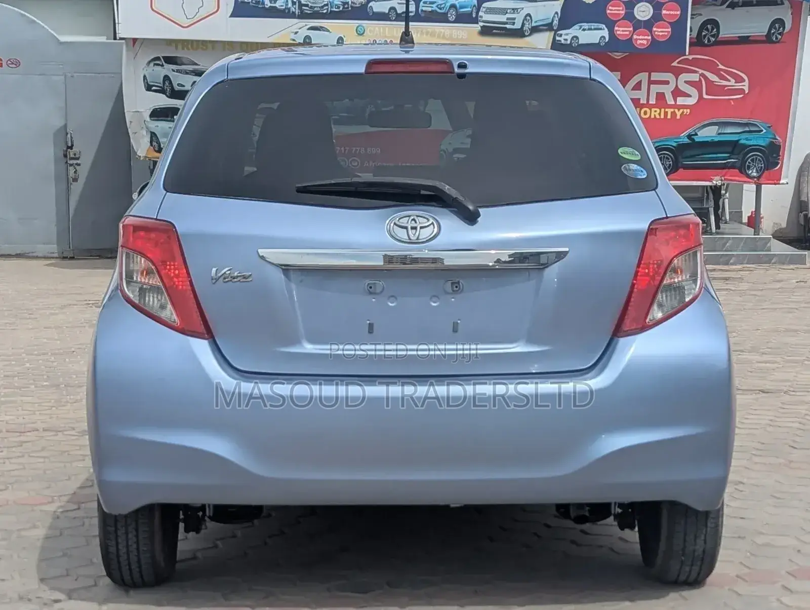 Toyota Vitz 1.3 AWD 5dr 2014 Blue