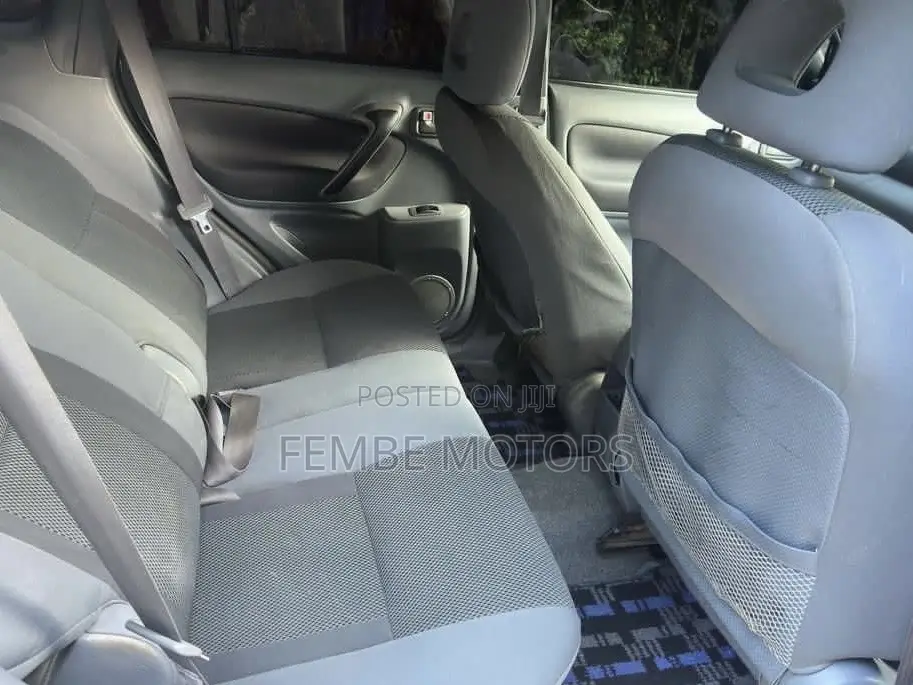 Toyota RAV4 2005 Silver