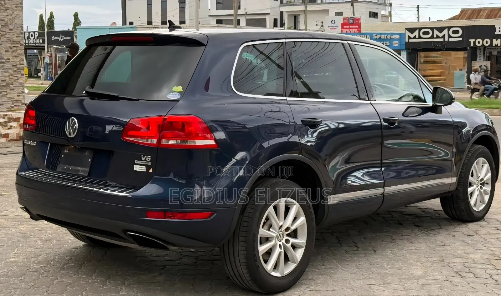 Volkswagen Touareg 2011 Blue