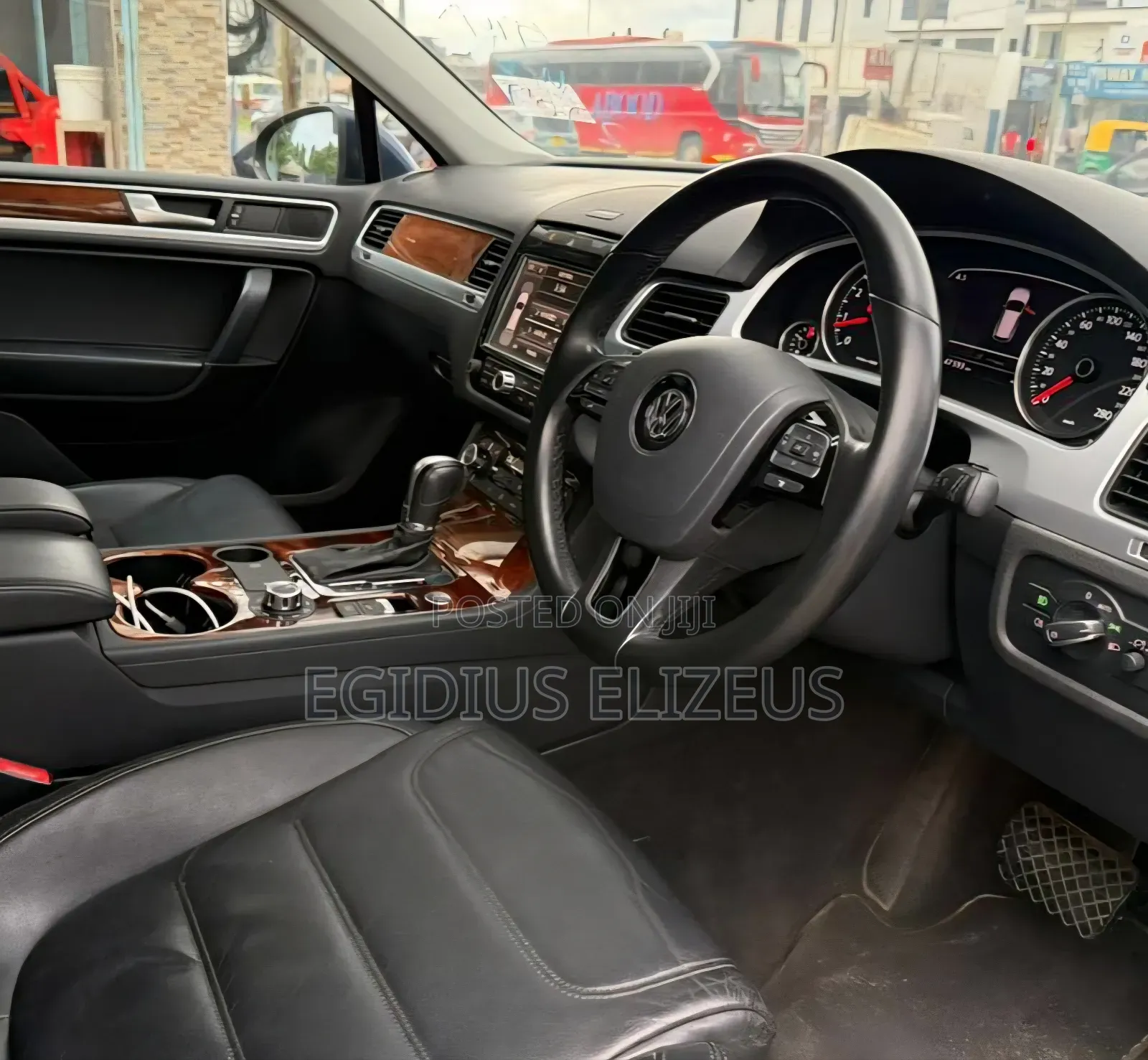 Volkswagen Touareg 2011 Blue
