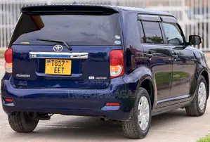 Toyota Corolla Rumion 2010 Blue