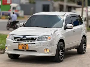 Subaru Forester 2012 White