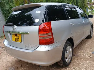 Toyota Wish 2003 Silver