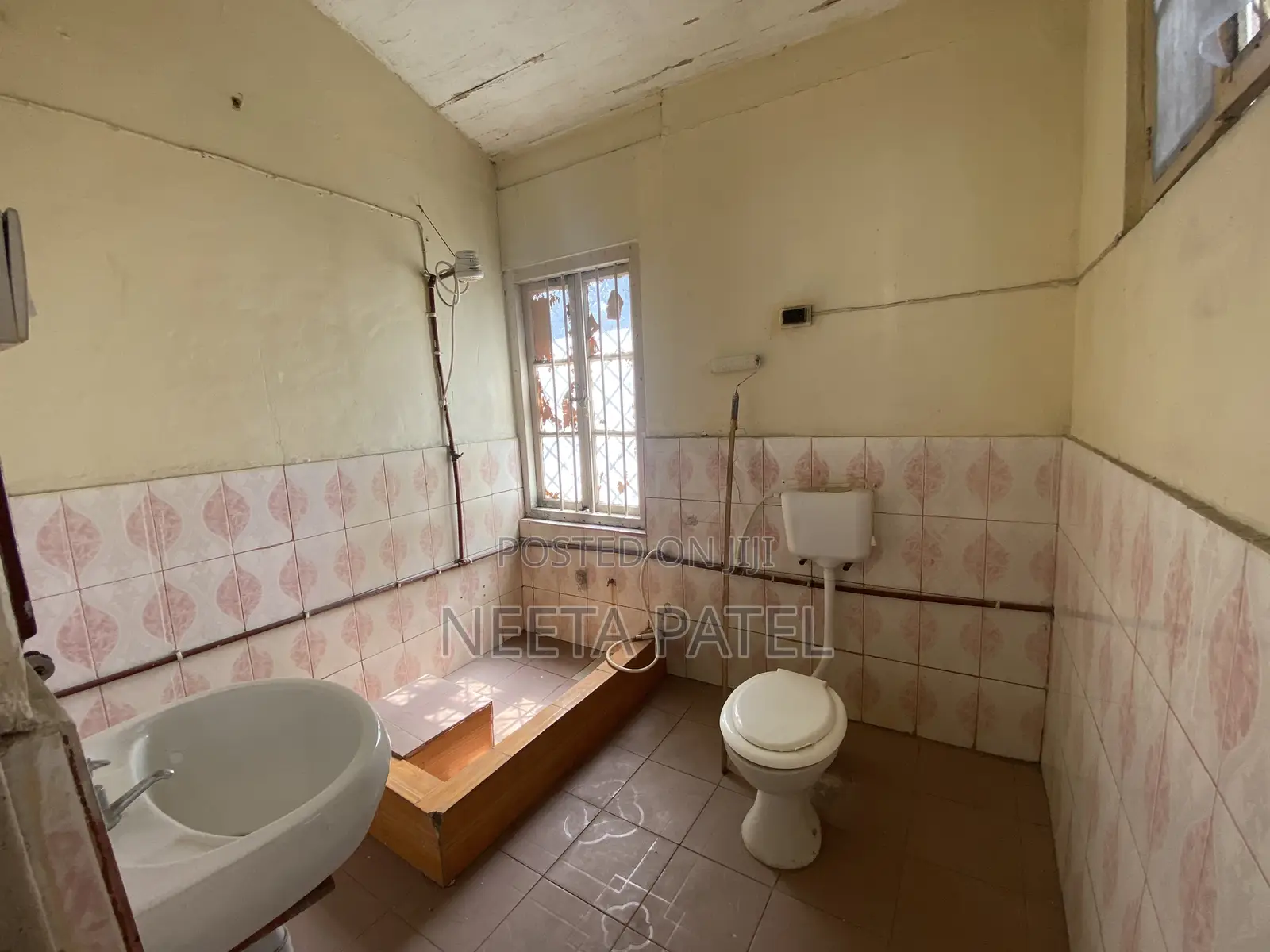 Prime Commercial Property – Tanga (For Sale / Rent)