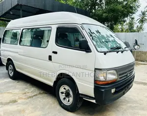 Toyota HiAce 2000 White