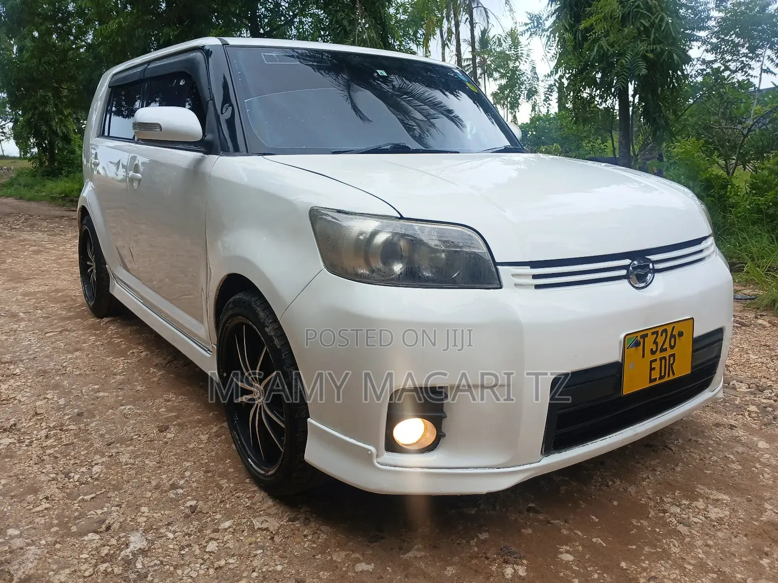 Toyota Corolla Rumion Hatchback 1.8 FWD 2009 White