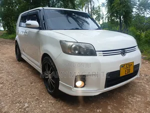 Toyota Corolla Rumion Hatchback 1.8 FWD 2009 White