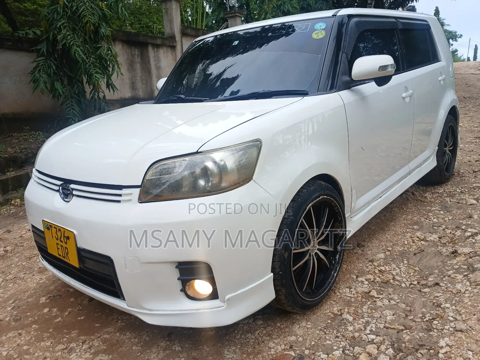 Toyota Corolla Rumion Hatchback 1.8 FWD 2009 White