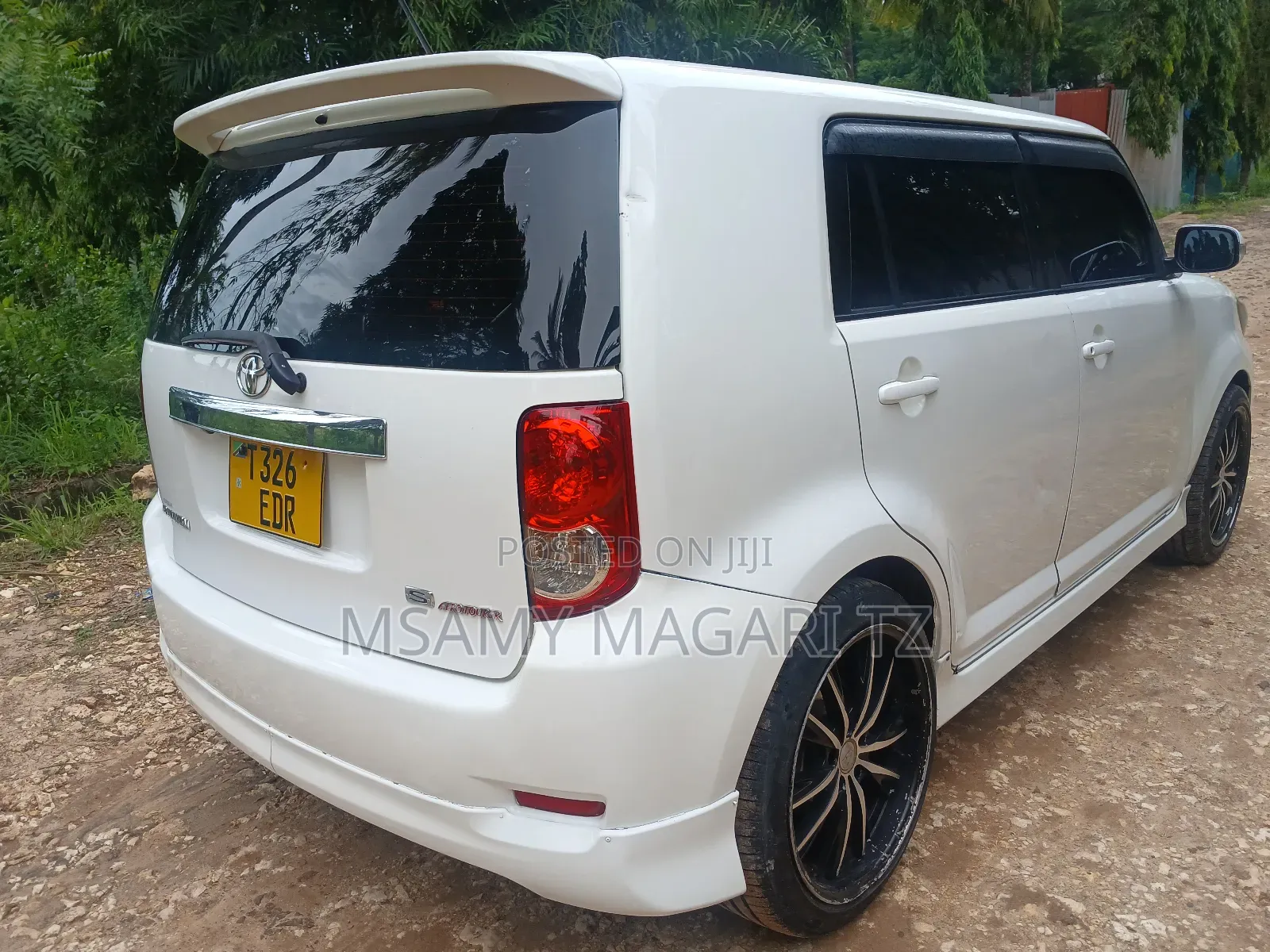 Toyota Corolla Rumion Hatchback 1.8 FWD 2009 White