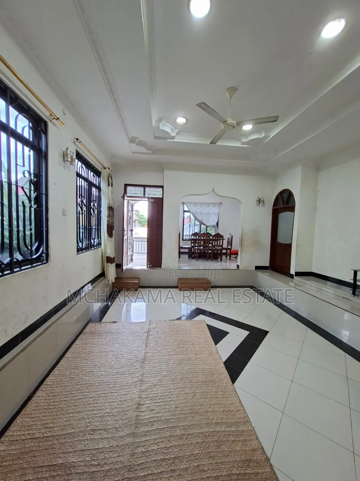 4bdrm Block of Flats in Mchakama Real Estate, Mbweni for sale