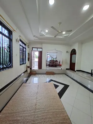 4bdrm Block of Flats in Mchakama Real Estate, Mbweni for sale