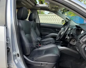 Mitsubishi Outlander 2009 Silver