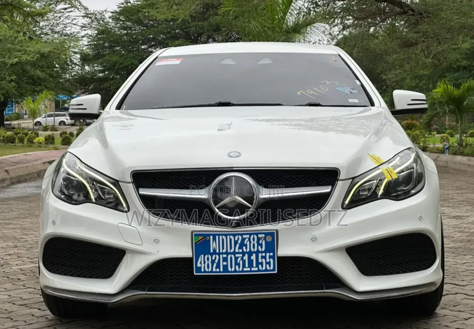 Mercedes-Benz E350 2014 Off white