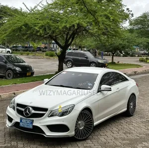 Mercedes-Benz E350 2014 Off white