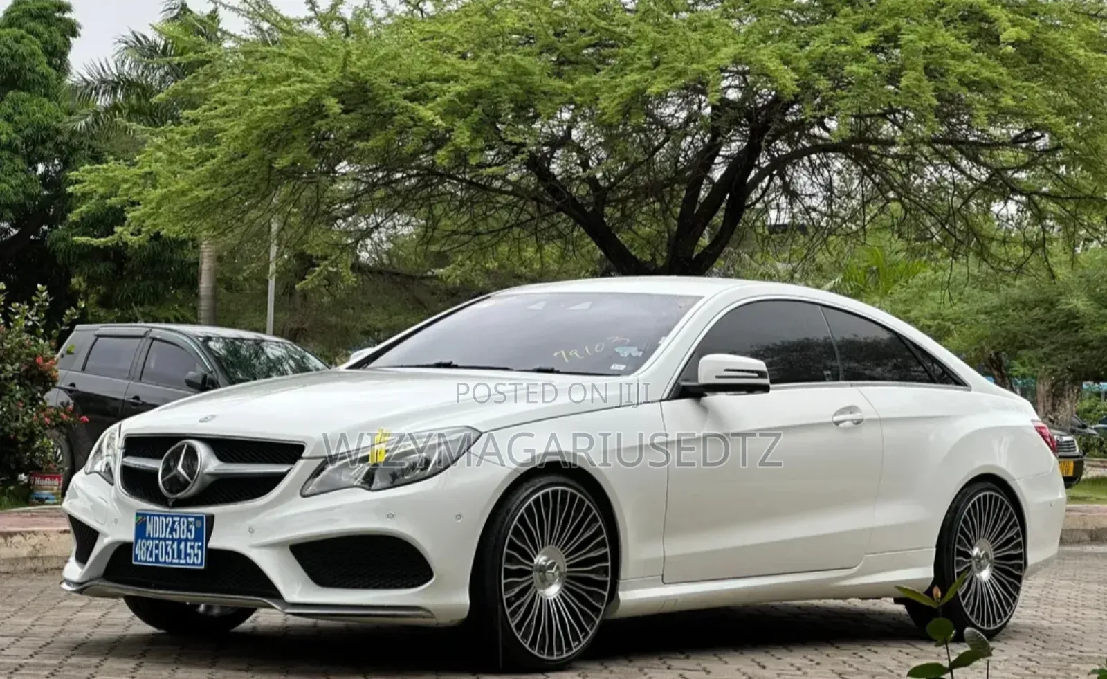 Mercedes-Benz E350 2014 Off white