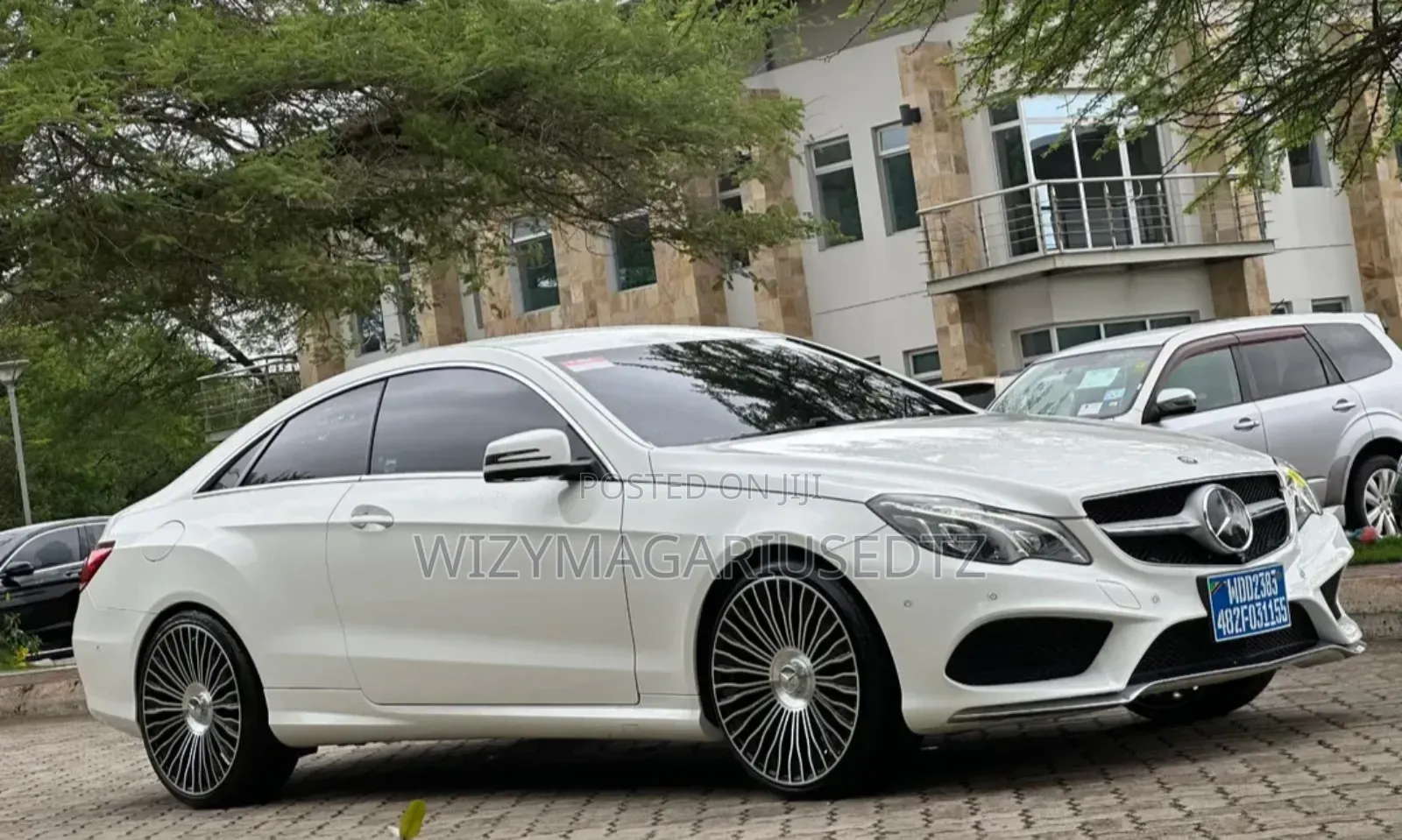 Mercedes-Benz E350 2014 Off white
