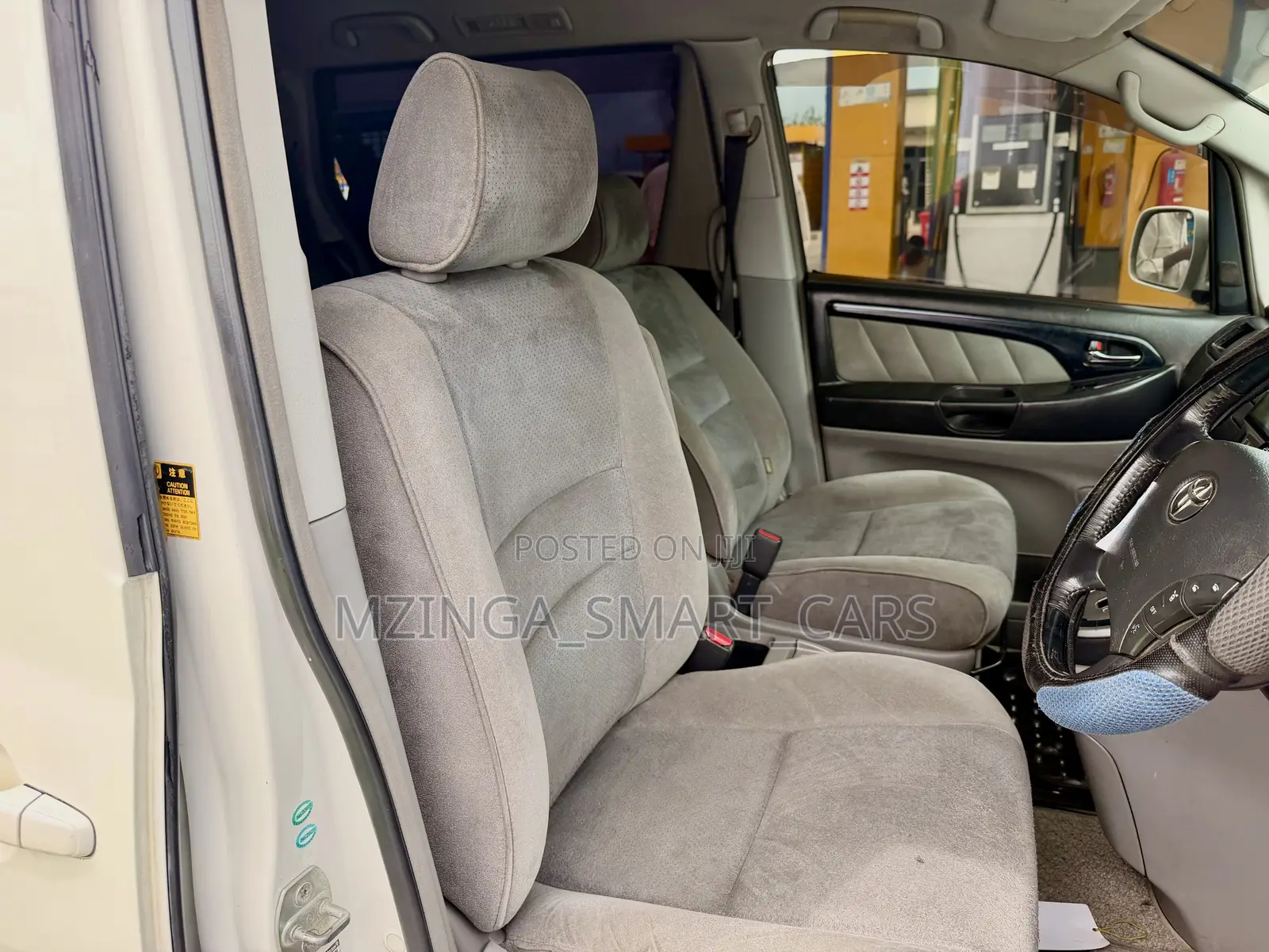 Toyota Alphard 2006 White