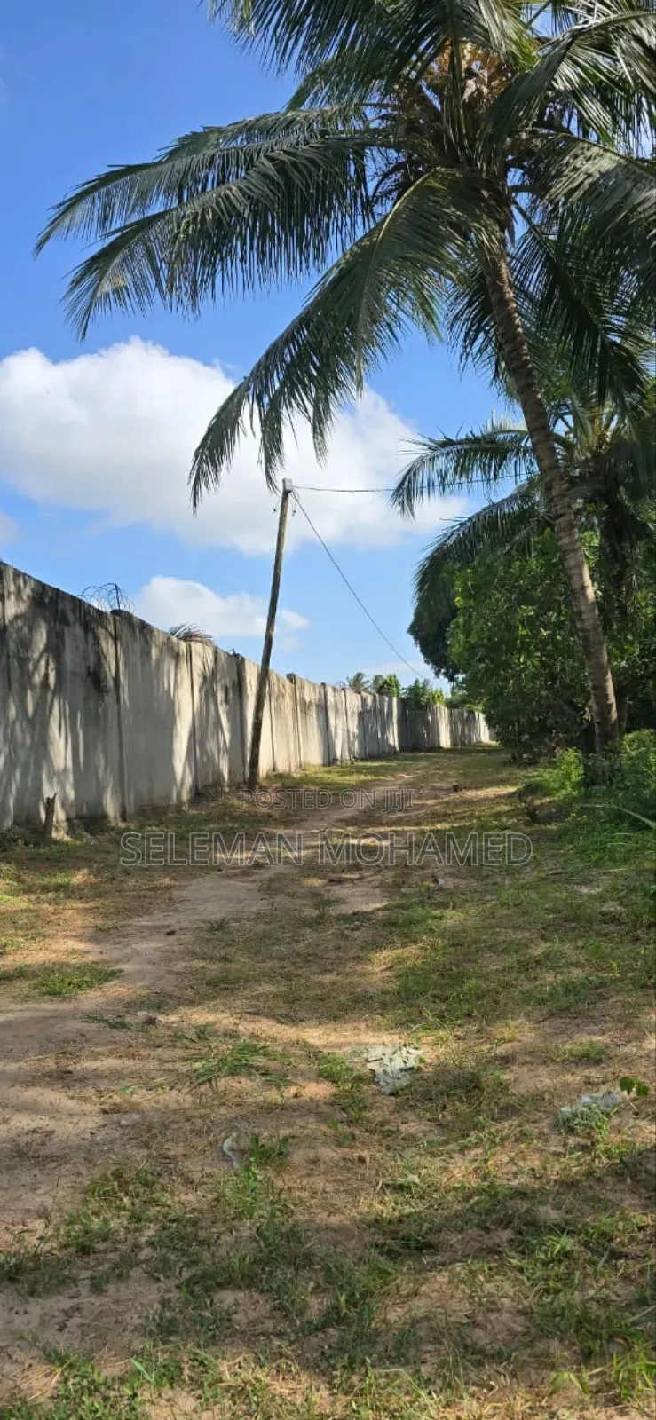 Shamba Kuubwa Linauzwa Dundani Mkuranga