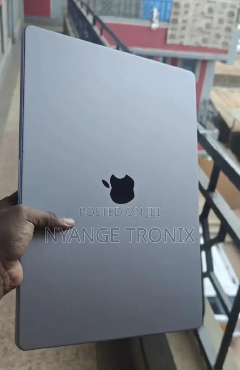 Laptop Apple MacBook Pro 2021 M1 16GB Apple M1 SSD 1T