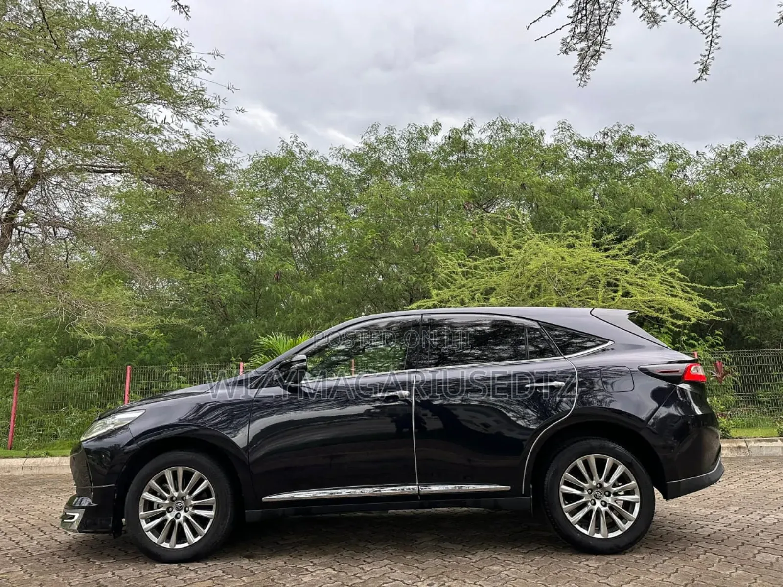Toyota Harrier 2017 Purple