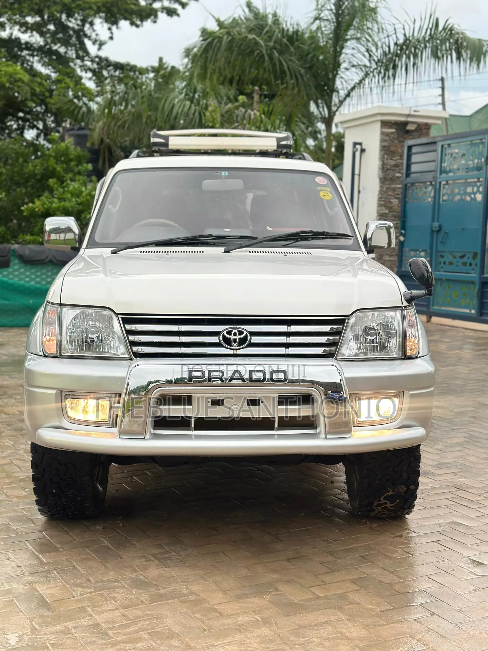 Toyota Land Cruiser Prado 2000 Silver
