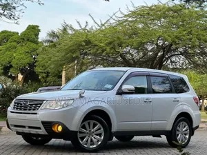 Subaru Forester 2012 Ivory
