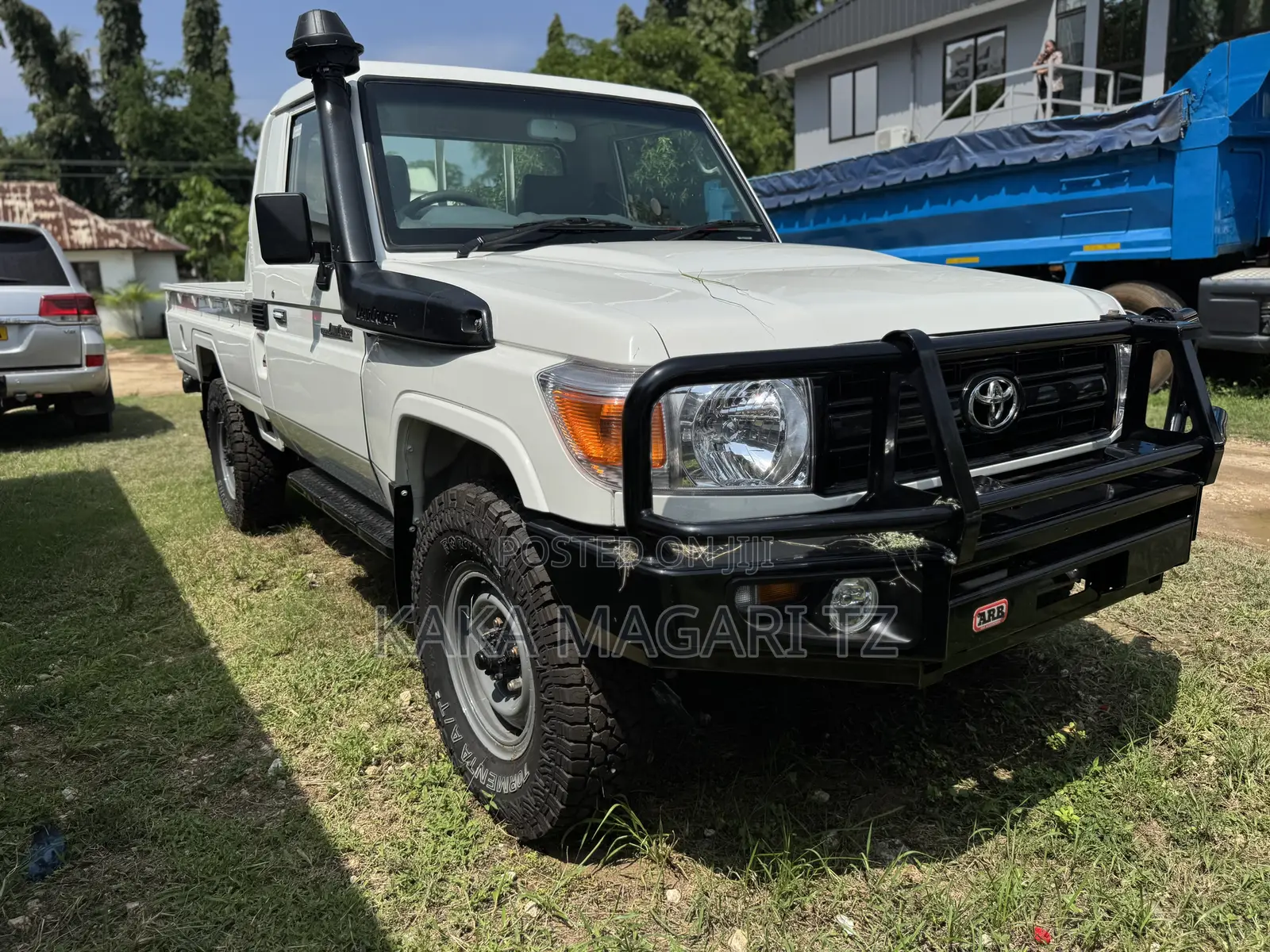 Toyota Land Cruiser 2010 Pearl