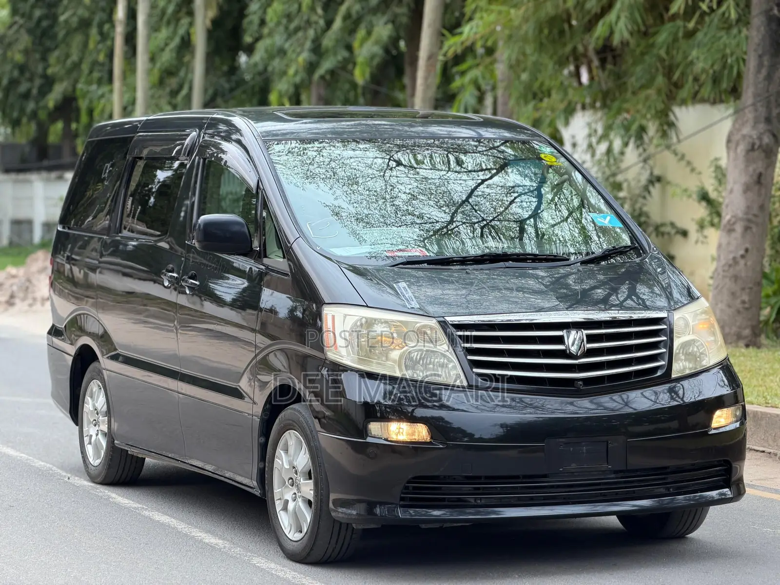 Toyota Alphard 2005 Black