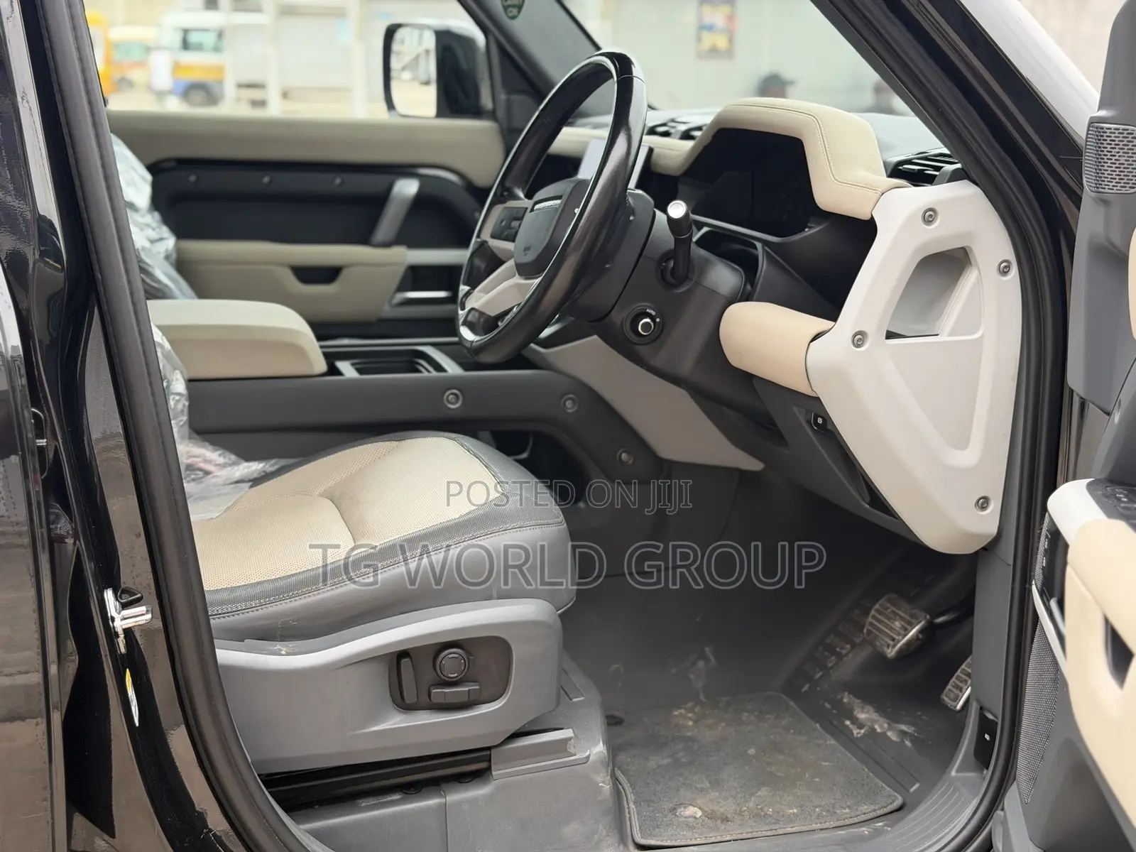 Land Rover Defender X-Dynamic SE 2023 Black