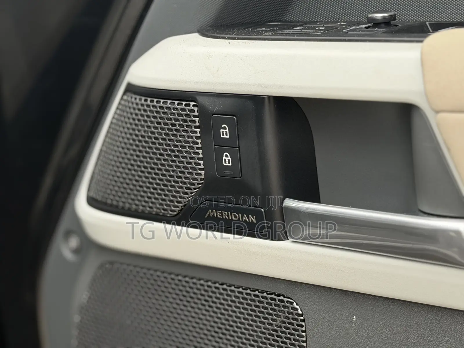 Land Rover Defender X-Dynamic SE 2023 Black