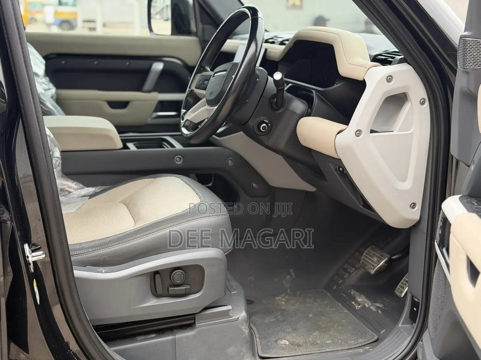 Land Rover Defender X-Dynamic SE 2023 Black