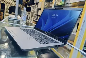 Laptop Dell Latitude 5310 8GB Intel Core i7 SSD 256GB