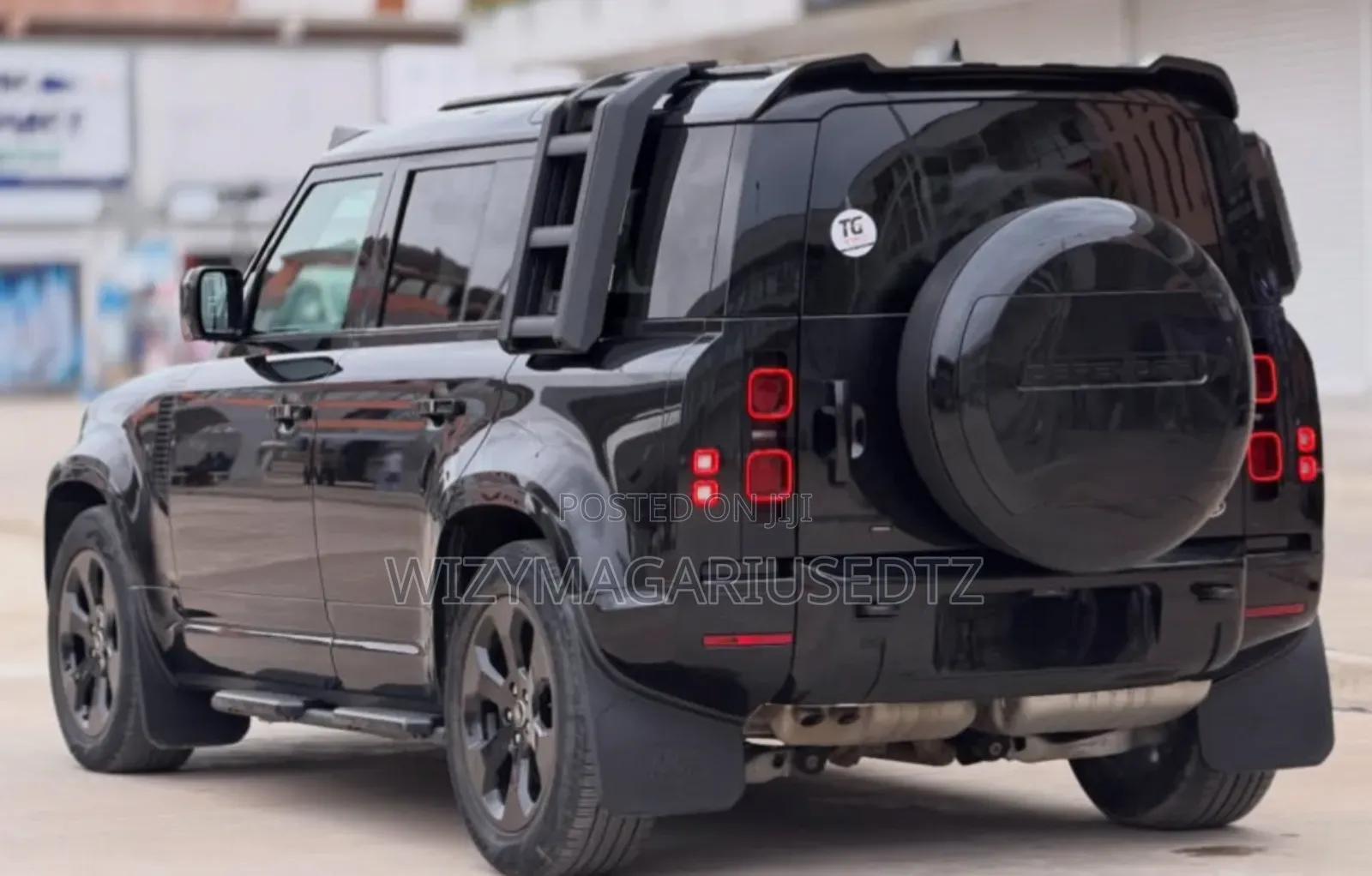 Land Rover Defender X-Dynamic SE 2023 Matt Black